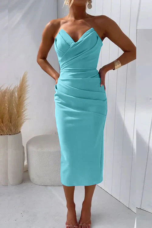 Magnisia | Elegant Strapless Dress