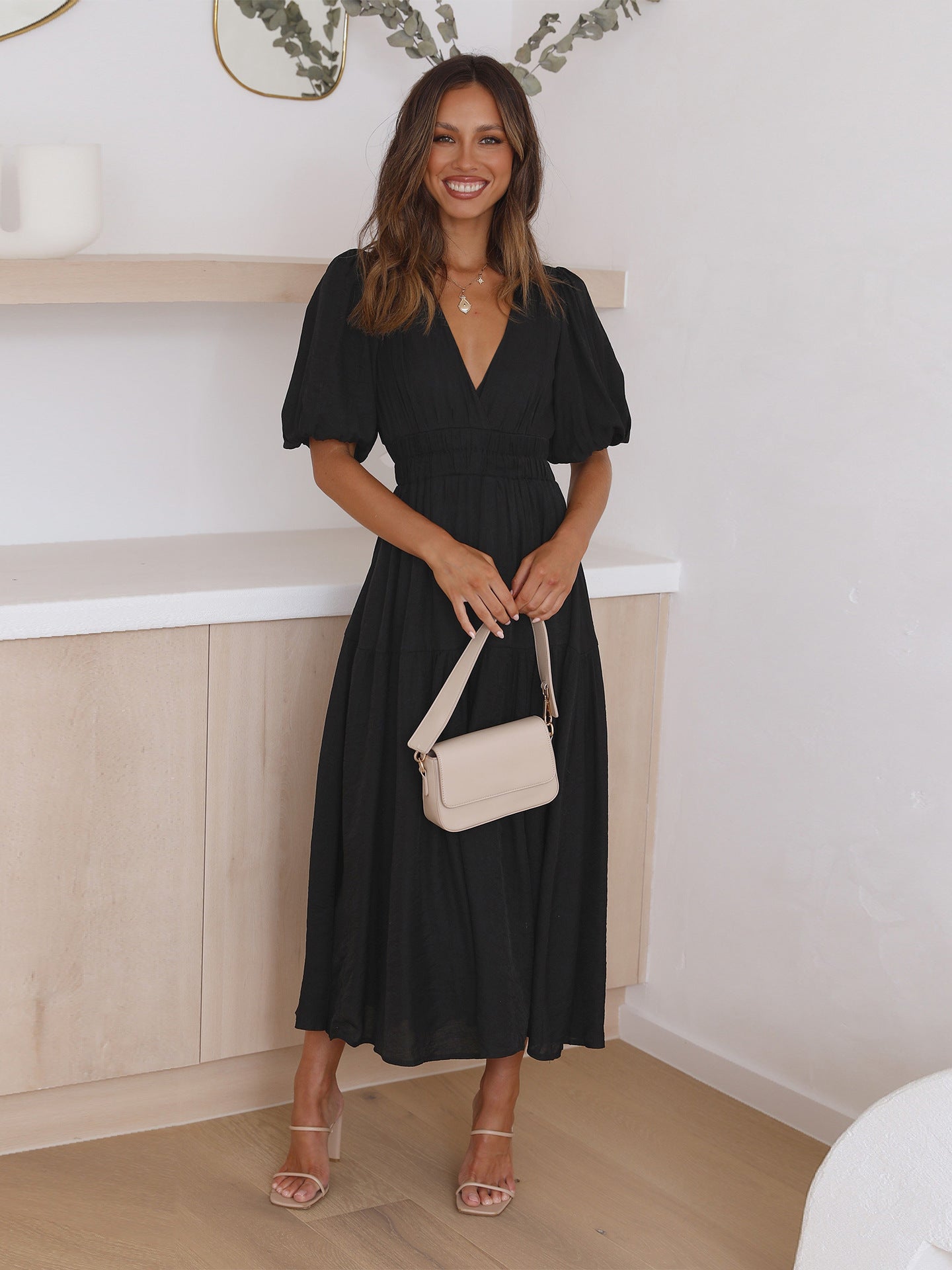 Enessa | Classic Puff Sleeve Dress