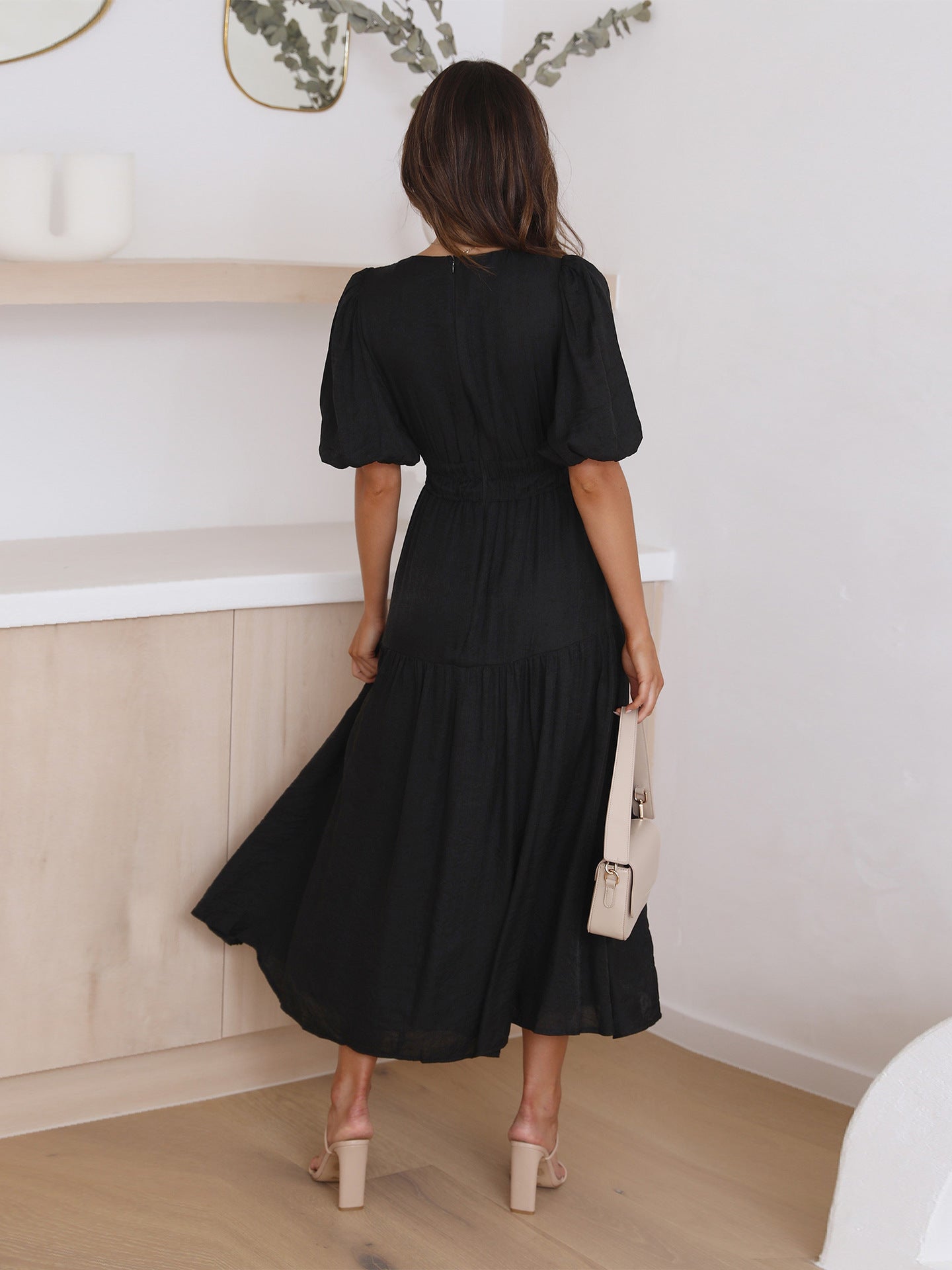 Enessa | Classic Puff Sleeve Dress