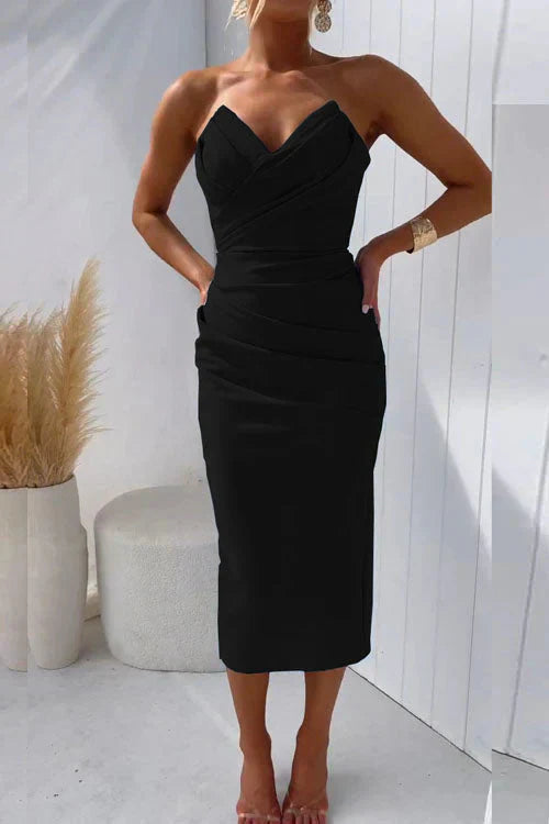 Magnisia | Elegant Strapless Dress