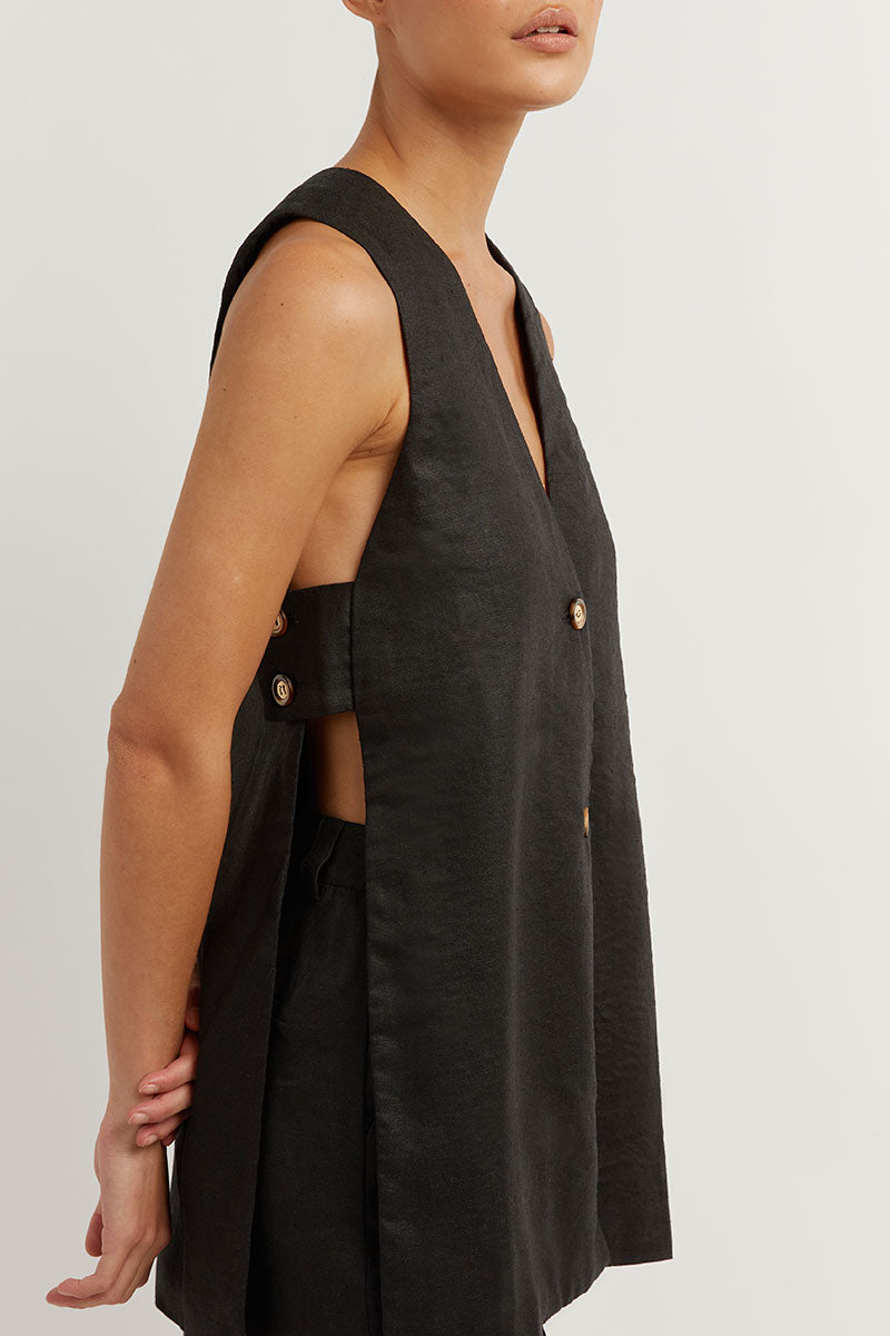 Fiorella | Luxe Sleeveless Buttoned Set